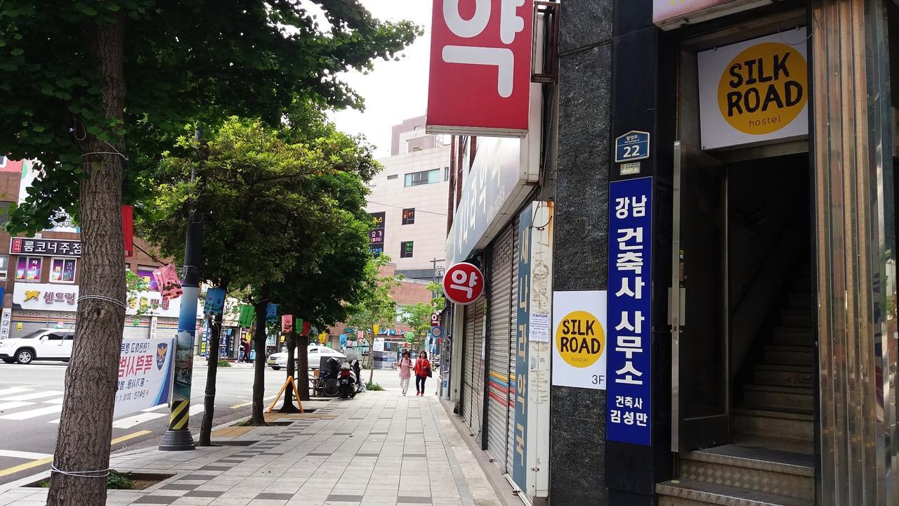 Silk Road Hostel Busan Buitenkant foto