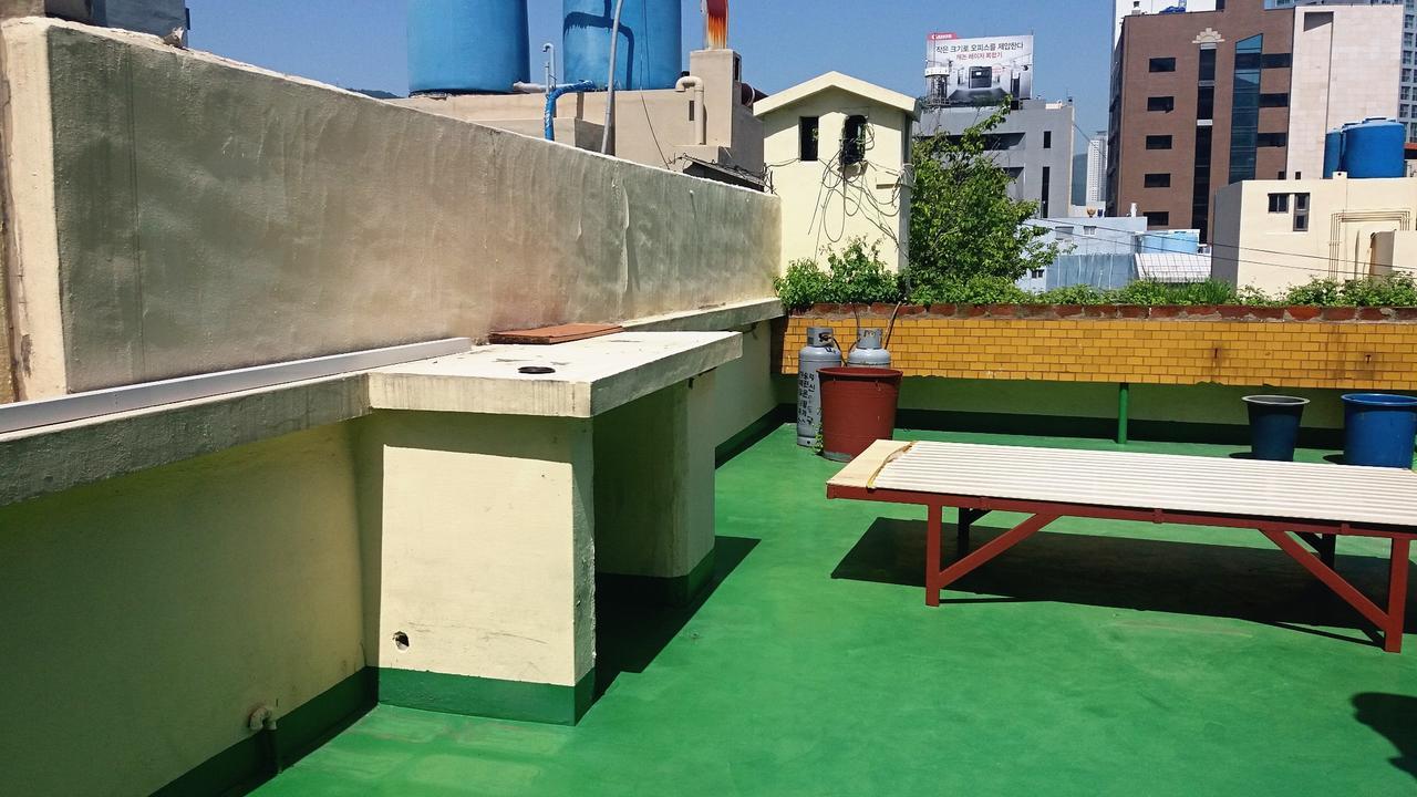 Silk Road Hostel Busan Buitenkant foto