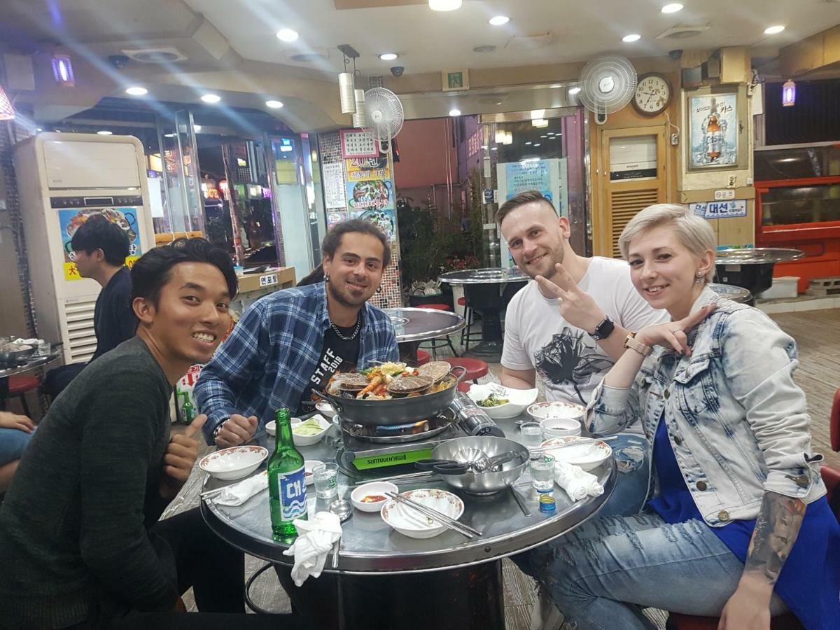 Silk Road Hostel Busan Buitenkant foto