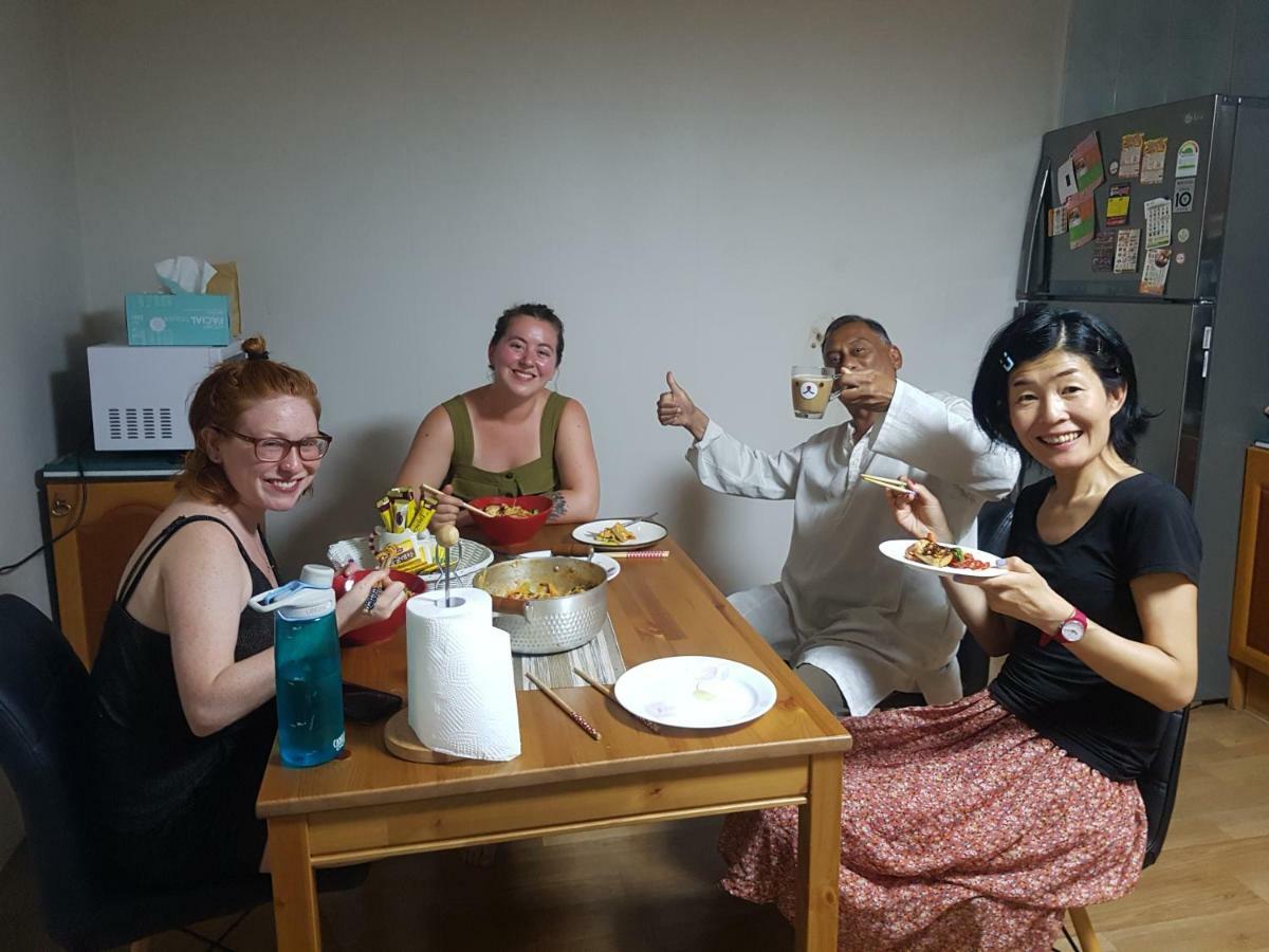 Silk Road Hostel Busan Buitenkant foto